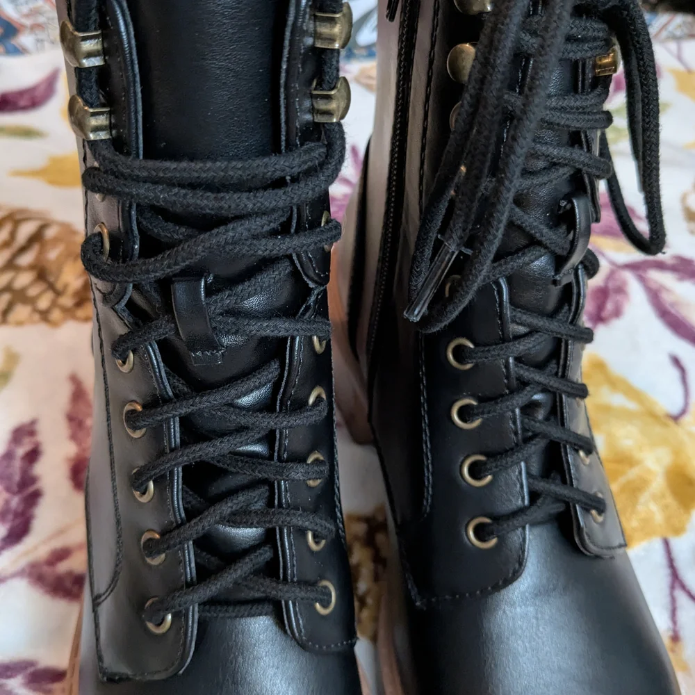 Soda Black Chunky Heel Lace-Up Boots - Picture 7 of 10